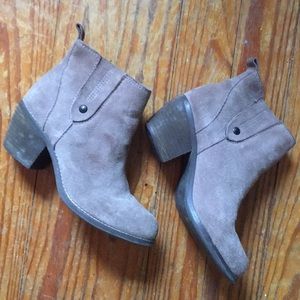 Calvin Klein Chelsea boot
